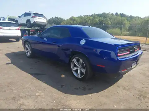 2C3CDZBT1HH587107 — 2017 Dodge Challenger, foto 3 de IAAI, Lado izquierdo