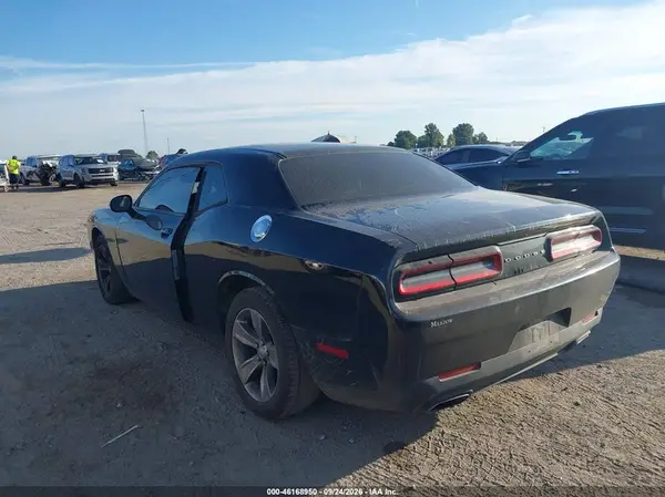 2C3CDZAG9HH547345 — 2017 Dodge Challenger, photo 3 from IAAI 14.10.2026, Right side