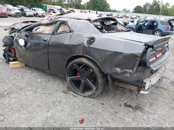2C3CDZBT8HH636366 — 2017 Dodge Challenger, фото 3 с аукциона IAAI, Опрокидывание