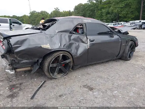 2C3CDZBT8HH636366 — 2017 Dodge Challenger, фото 4 с аукциона IAAI, Опрокидывание