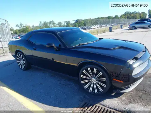 2C3CDZAG5HH519400 — 2017 Dodge Challenger, Lewy przód, zdjęć przed naprawą