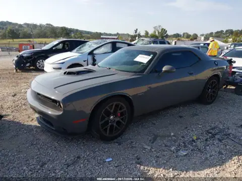 2C3CDZBT9JH146461 — 2018 Dodge Challenger, photo 2 from IAAI 08.10.2026, Right side