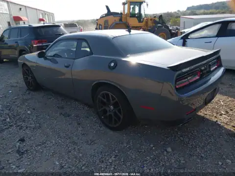 2C3CDZBT9JH146461 — 2018 Dodge Challenger, photo 3 from IAAI 08.10.2026, Right side