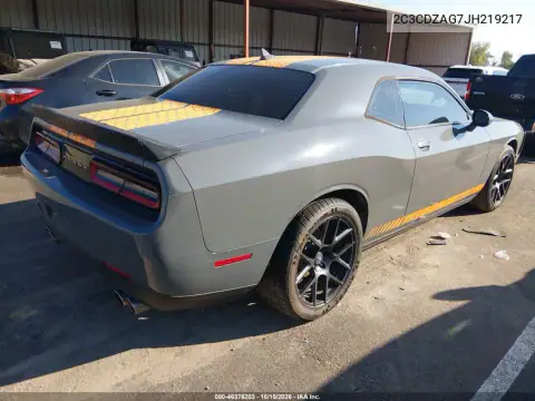 2C3CDZAG7JH219217 — 2018 Dodge Challenger, zdjęcie 4 z IAAI 29.10.2026, Przejęty przez wierzyciela