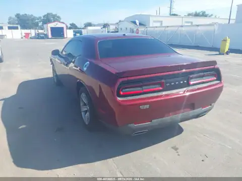 2C3CDZAG4LH152112 — 2020 Dodge Challenger, zdjęcie 3 z IAAI, Przód