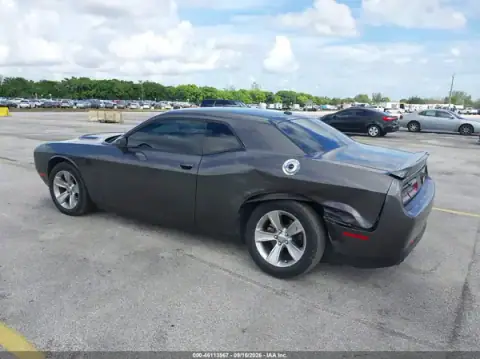 2C3CDZAG4MH591070 — 2021 Dodge Challenger, zdjęcie 3 z IAAI, Lewy tył