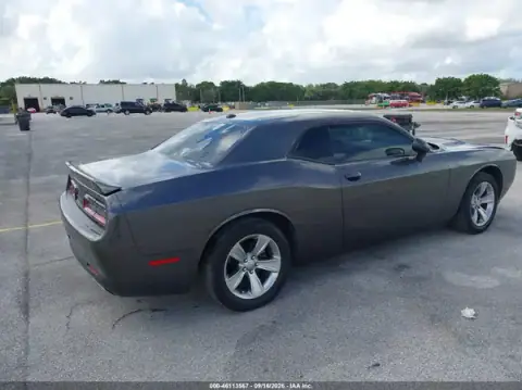 2C3CDZAG4MH591070 — 2021 Dodge Challenger, zdjęcie 4 z IAAI, Lewy tył