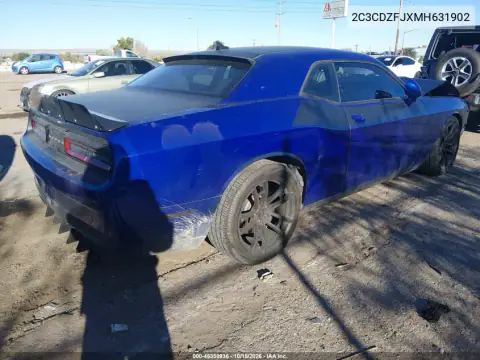 2C3CDZFJXMH631902 — 2021 Dodge Challenger, zdjęcie 5 z IAAI, Przód