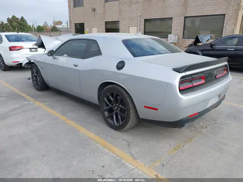 2C3CDZBT2MH655487 — 2021 Dodge Challenger, photo 3 from IAAI, Front end