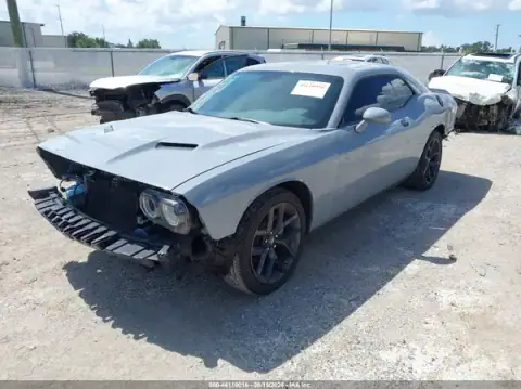 2C3CDZAG5NH214930 — 2022 Dodge Challenger, фото 2 з IAAI 25.09.2026, Передня частина
