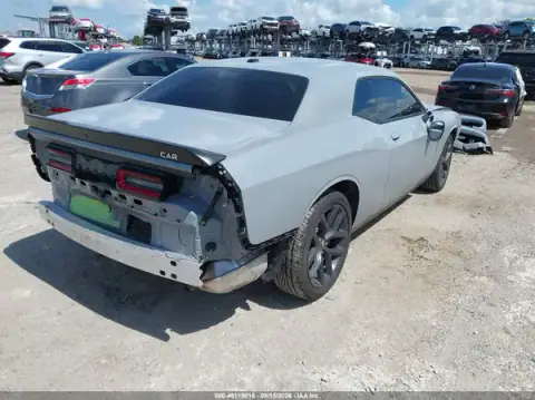 2C3CDZAG5NH214930 — 2022 Dodge Challenger, фото 4 з IAAI 25.09.2026, Передня частина