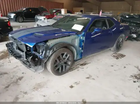 2C3CDZAG5NH151649 — 2022 Dodge Challenger, фото 2 з IAAI, Передня частина