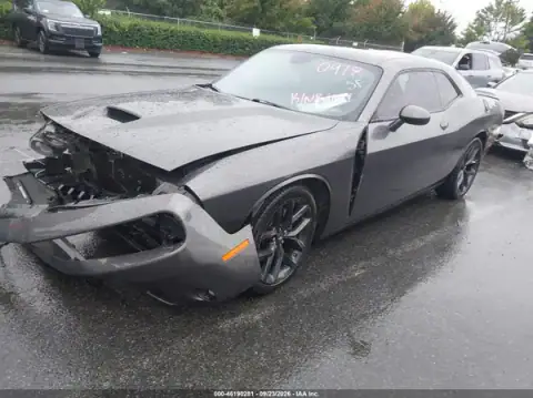 2C3CDZJG3NH260918 — 2022 Dodge Challenger, photo 2 from IAAI, Front end