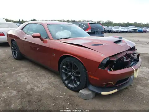 2C3CDZFJ2PH611213 — 2023 Dodge Challenger, წინა ნაწილი (Front End), ფოტოები შეკეთებამდე
