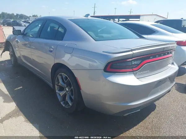 2C3CDXHGXGH305768 — 2016 Dodge Charger, photo 3 from IAAI, Front end