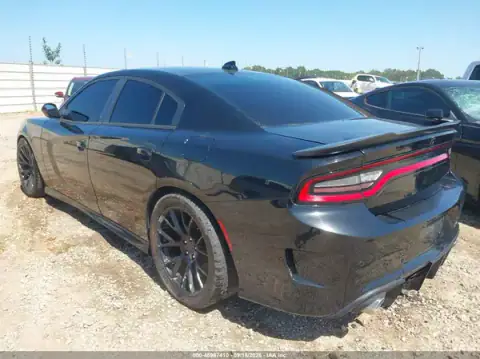 2C3CDXGJ7HH652652 — 2017 Dodge Charger, foto 3 de IAAI, Lado derecho