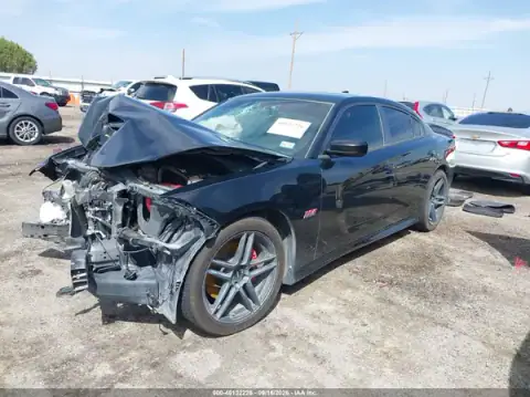 2C3CDXGJ1HH593095 — 2017 Dodge Charger, foto 2 de IAAI, Parte delantera