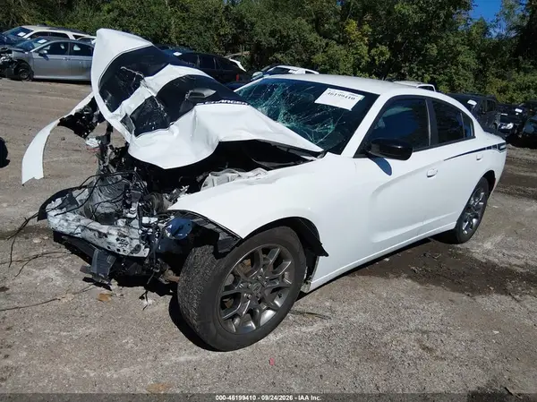 2C3CDXFG8HH557703 — 2017 Dodge Charger, zdjęcie 2 z IAAI, Przód