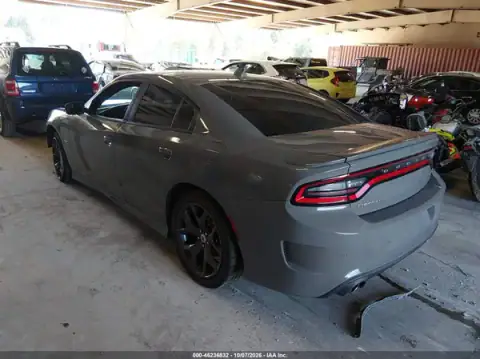 2C3CDXCT0HH623338 — 2017 Dodge Charger, zdjęcie 3 z IAAI, Przód