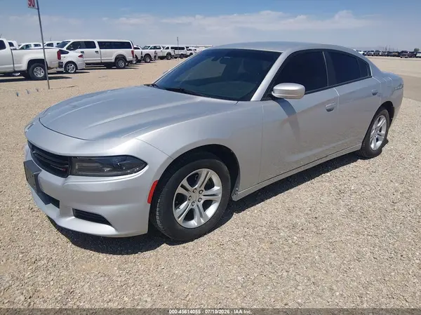 2C3CDXBG4LH190071 — 2020 Dodge Charger, фото 2 с аукциона IAAI 07.10.2026, Естественный износ