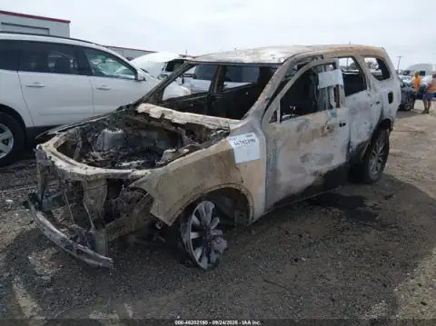 1C4SDJFT1HC611833 — 2017 Dodge Durango, photo 2 from IAAI, Complete burn