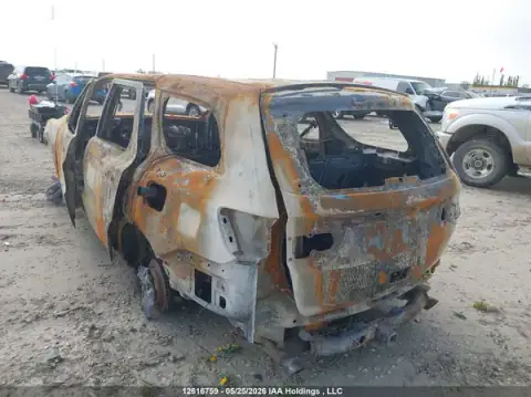 1C4SDJCT1JC345367 — 2018 Dodge Durango, photo 3 from IAAI 23.09.2026, Complete burn