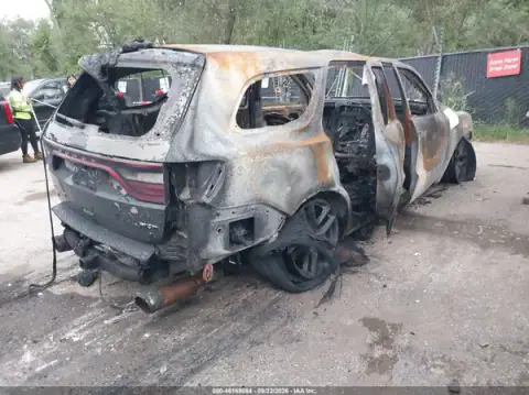 1C4SDJGJ3LC283837 — 2020 Dodge Durango, photo 4 from IAAI, Complete burn