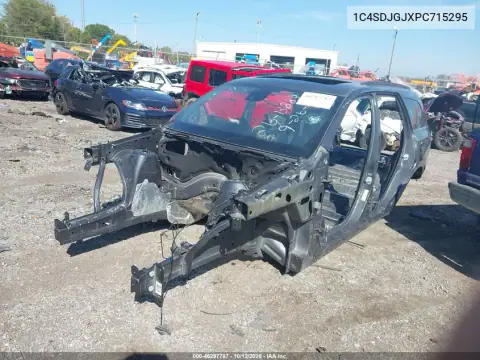 1C4SDJGJXPC715295 — 2023 Dodge Durango, photo 2 from IAAI 21.10.2026, Body style