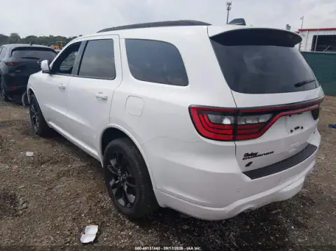 1C4RDJDG2SC551301 — 2025 Dodge Durango, foto 3 de IAAI, Inundación