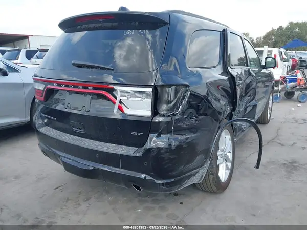 1C4RDJDG2TC206030 — 2026 Dodge Durango, photo 4 from IAAI 06.10.2026, Right side