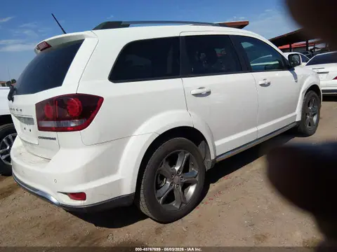 2017 Dodge Journey Crossroad Plus VIN 3C4PDCGG2HT644184 фото 4