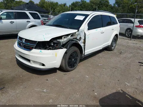 3C4PDCAB2HT590320 — 2017 Dodge Journey SE, photo 2 from IAAI 26.10.2026, Left front