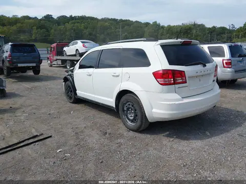 3C4PDCAB2HT590320 — 2017 Dodge Journey SE, photo 3 from IAAI 26.10.2026, Left front