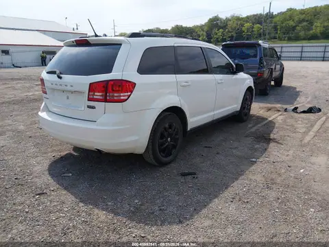 3C4PDCAB2HT590320 — 2017 Dodge Journey SE, photo 4 from IAAI 26.10.2026, Left front