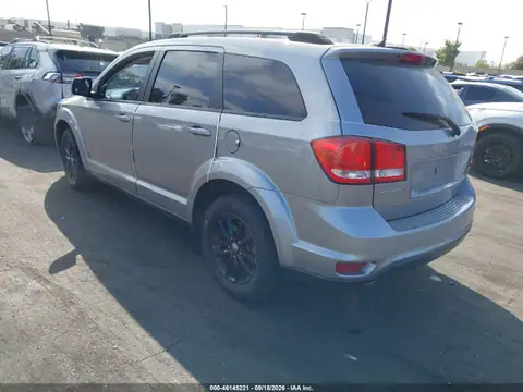 3C4PDCBG0HT522740 — 2017 Dodge Journey SXT, zdjęcie 3 z IAAI 23.10.2026, Prawy przód