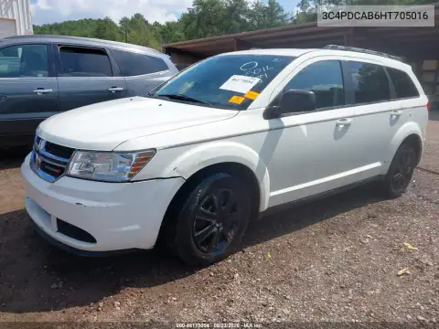 3C4PDCAB6HT705016 — 2017 Dodge Journey, zdjęcie 3 z IAAI 21.10.2026, Normalne zużycie
