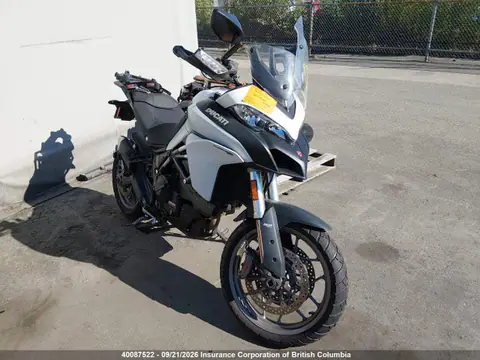 ZDMAAEDT1HB019132 — 2017 Ducati Multistrada 950, Правий бік (Right Side), фото до ремонту
