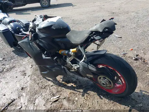 ZDMHAATW8MB005693 — 2021 Ducati Panigale V2, фото 3 з IAAI 20.10.2026, Правий бік