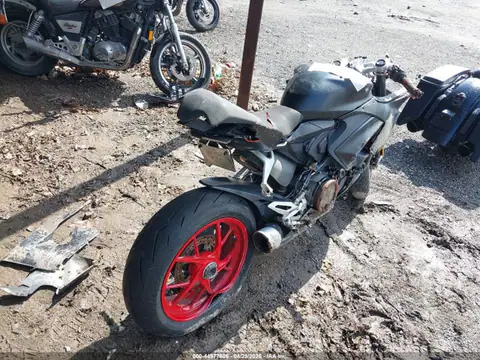 ZDMHAATW8MB005693 — 2021 Ducati Panigale V2, фото 4 з IAAI 20.10.2026, Правий бік