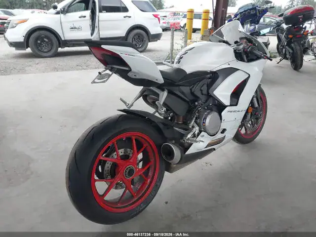 2021 Ducati Panigale V2 VIN ZDMHAATW2MB005186 фото 4