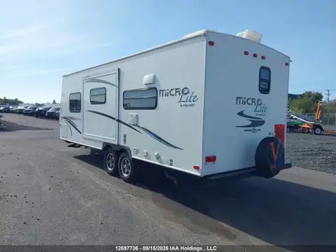 4X4TFLA22ED128392 — 2014 Flagstaff Micro-Lite, photo 3 from IAAI 21.10.2026, Rear end