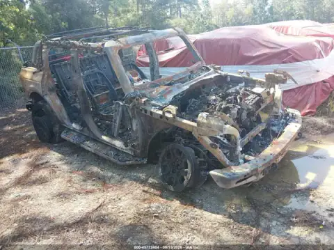 1FMEE5DP8MLA88002 — 2021 Ford Bronco, Incendio completo (Total Burn), fotos antes de reparar