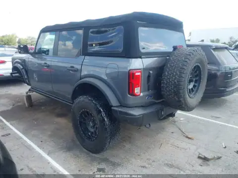 1FMEE5BP3MLA94034 — 2021 Ford Bronco, photo 3 from IAAI, Left front
