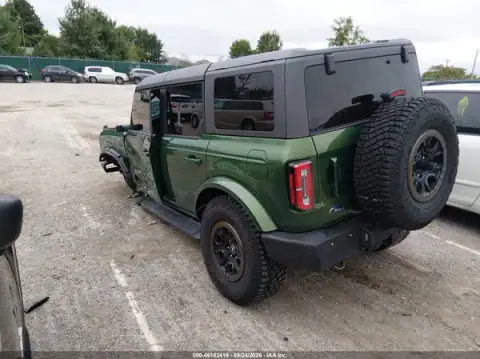 1FMEE5DP1NLB79579 — 2022 Ford Bronco, фото 3 с аукциона IAAI, передняя часть слева