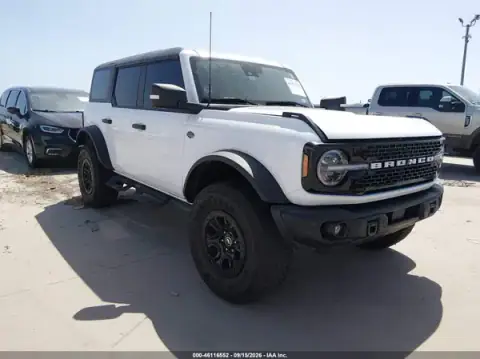 1FMEE5DP2PLB77360 — 2023 Ford Bronco, სალონის ხანძარი (Interior Burn), ფოტოები შეკეთებამდე