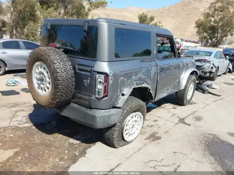 1FMDE6AH7SLB60853 — 2025 Ford Bronco, foto 4 de IAAI, Lado derecho