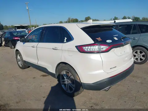2FMPK4K9XHBB91086 — 2017 Ford Edge Titanium, zdjęcie 3 z IAAI 23.10.2026, Normalne zużycie