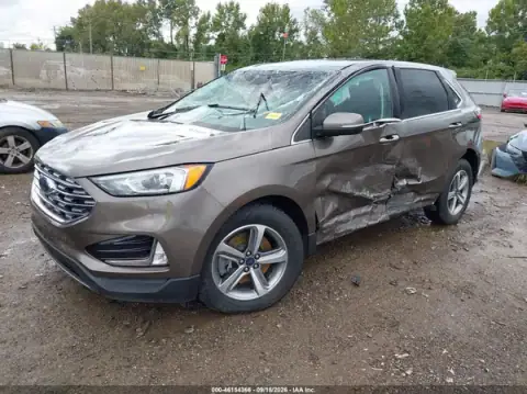 2FMPK4J97KBB68230 — 2019 Ford EDGE, foto 2 de IAAI 08.10.2026, Vuelco