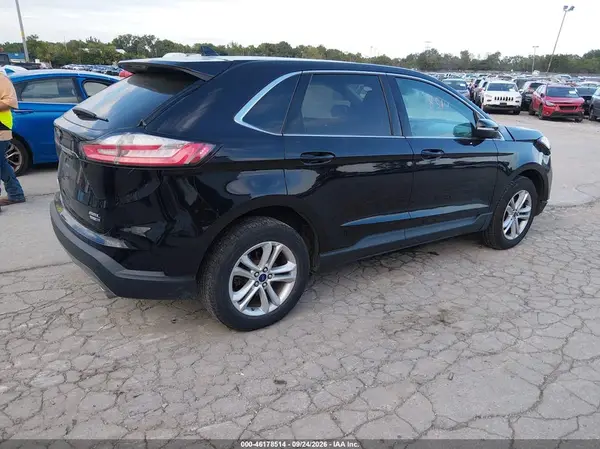 2FMPK4J95LBA98602 — 2020 Ford EDGE, zdjęcie 4 z IAAI, Przód
