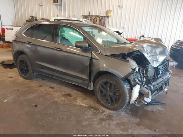 2FMPK4J91MBA52301 — 2021 Ford EDGE, Передняя и задняя части (Front & Rear), фото до ремонта
